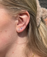 Indlæs billede til gallerivisning Simple stud
